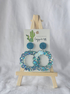Scalloped Circle Dangles - Chunky Blue Glitter